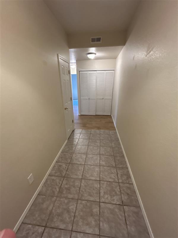 Entry - 3011 Mandalay Grv
