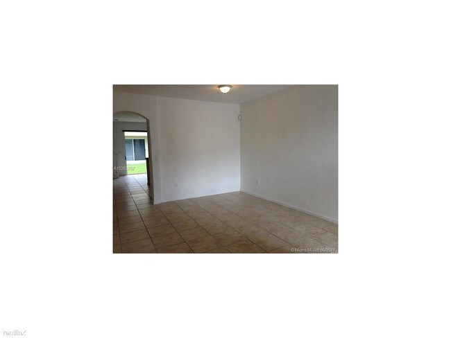 Foto del edificio - 21201 NW 14th Pl
