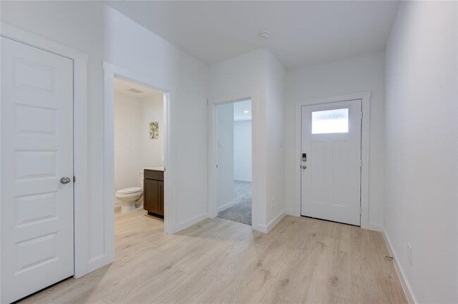 Building Photo - 8038 Tropea Dr