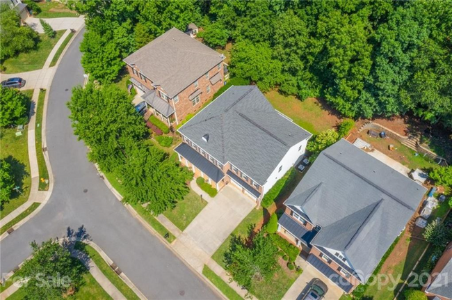 Building Photo - 8022 Lansford Rd