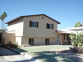 Building Photo - 425 E Papago Dr