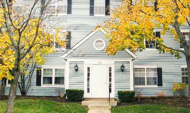 Foto principal - 122 E Winchester Rd
