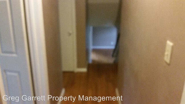 Building Photo - 771 Chatsworth Dr