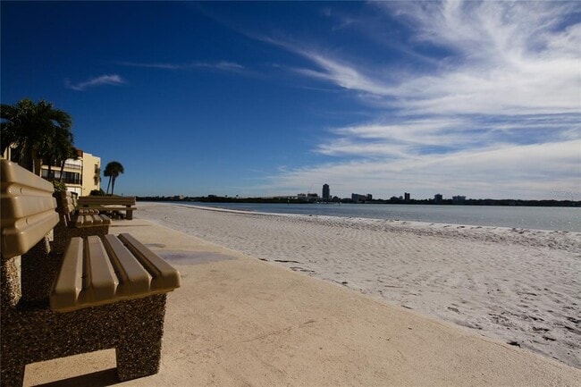 Building Photo - 845 S Gulfview Blvd
