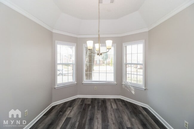 Building Photo - 9020 Pepper Hollow Ct