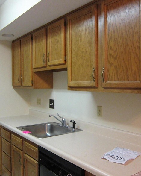 Foto del edificio - 1040 Forest View Dr N