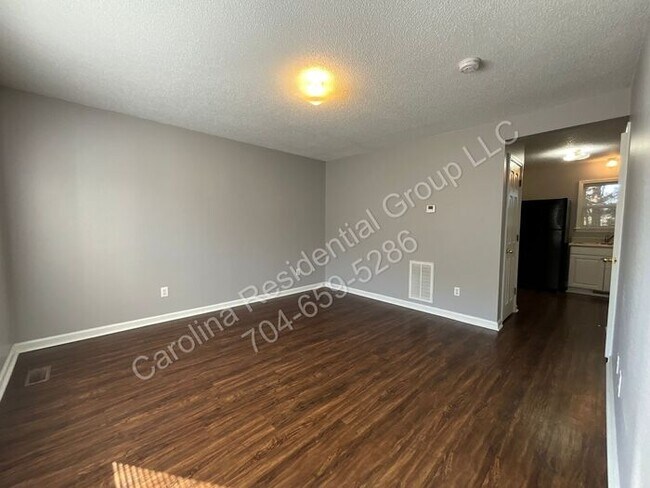 Foto del edificio - 206 W 15th St