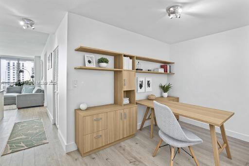 Foto del edificio - 79 SW 12th St