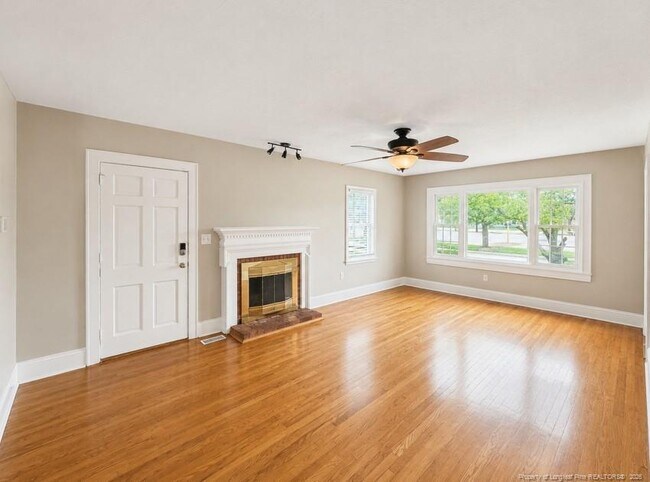 Foto del edificio - 2534 McNeill Cir
