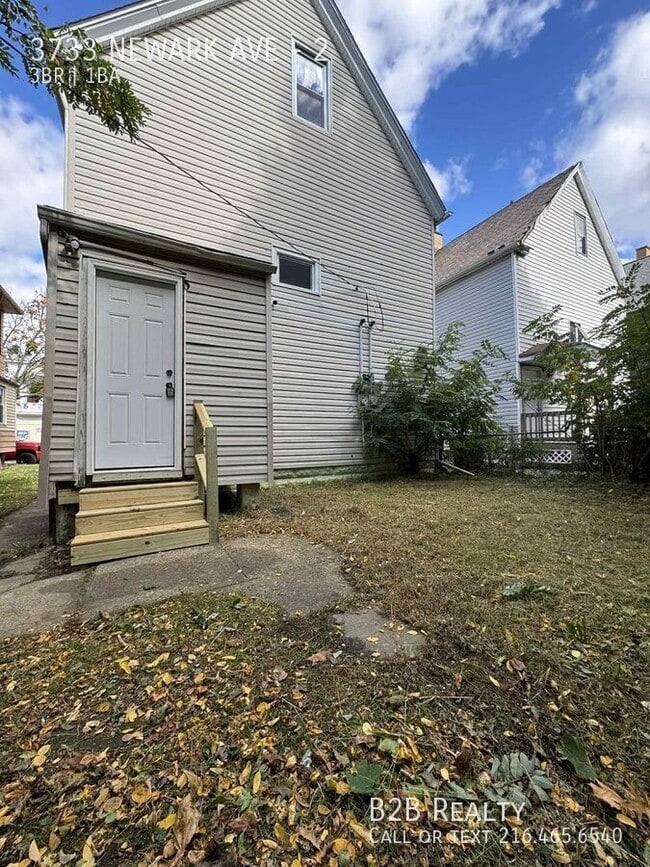 Building Photo - 3733 Newark Ave