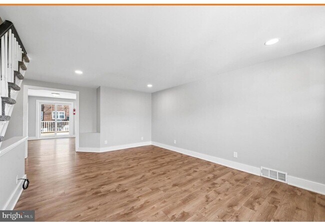 Foto del edificio - 306 Pine St