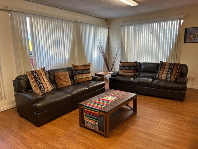 Building Photo - Reflections at Brittania