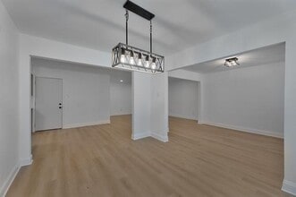 Building Photo - 313 Arcadia St
