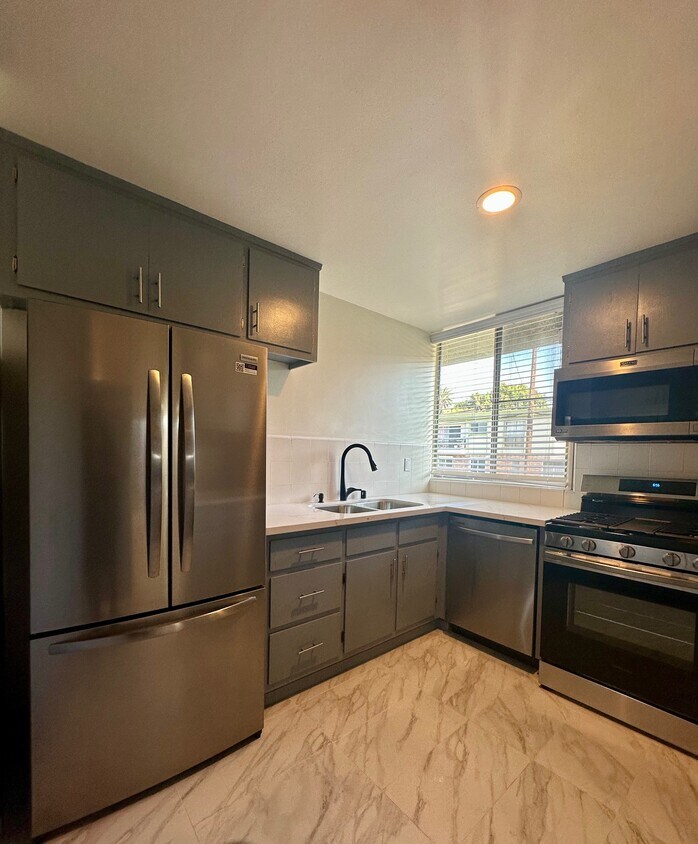 Foto principal - 537 Evergreen St