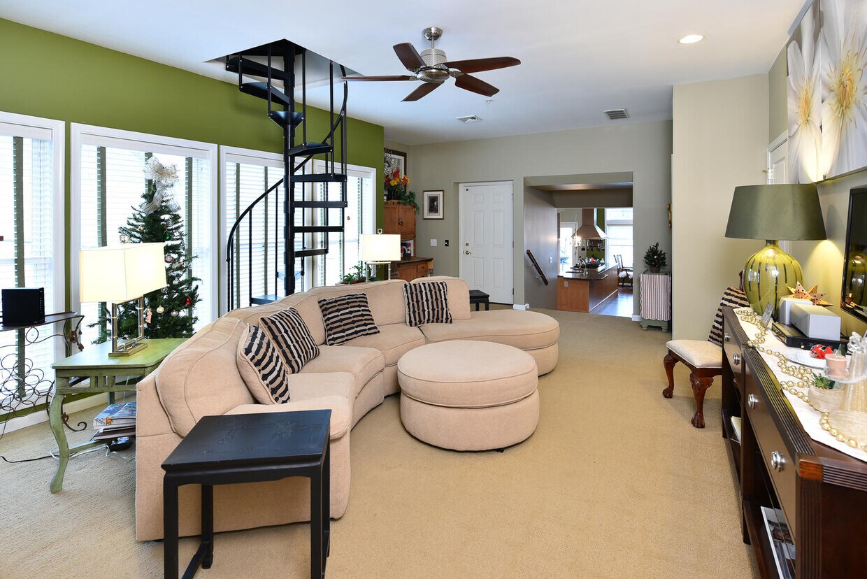 Foto del edificio - 3937 Terrace St