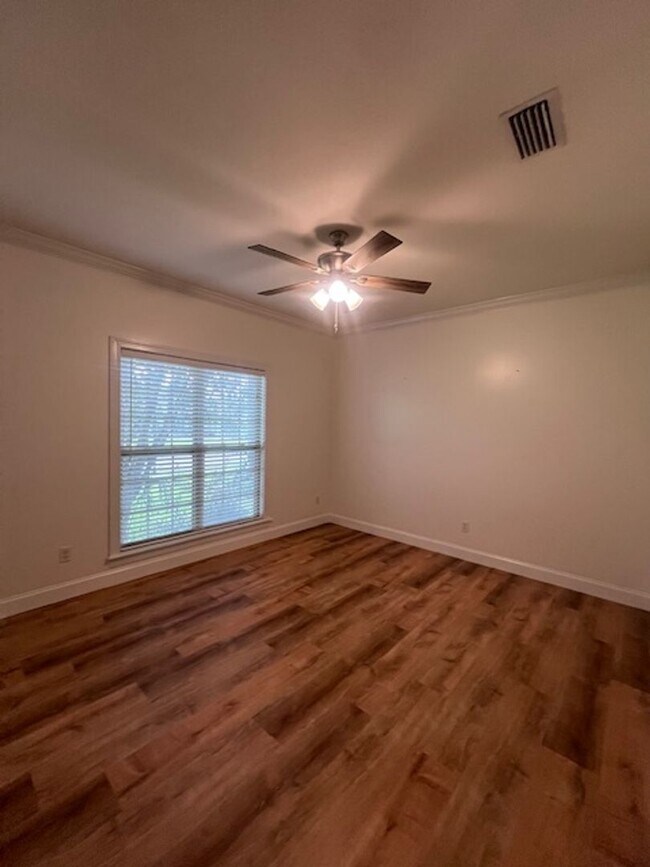Foto del edificio - 3687 Arbor Run Dr