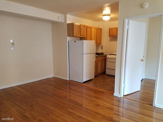 Building Photo - 2 br, 1 bath  - 880 Bay Ridge Ave