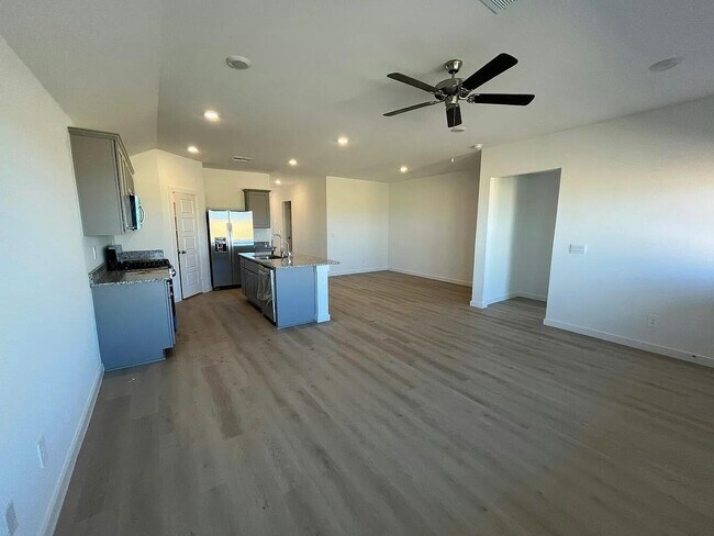 Foto del edificio - 7452 8th St