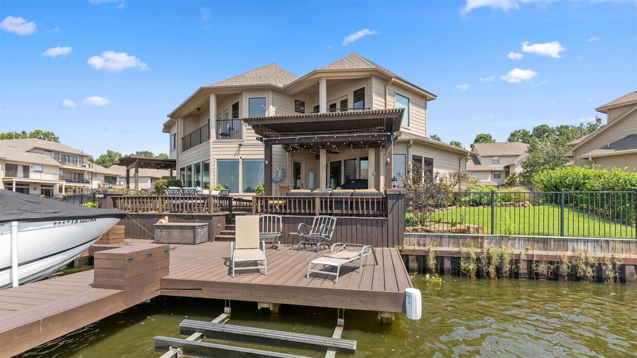 Foto principal - 331 Old Aqua Landing E