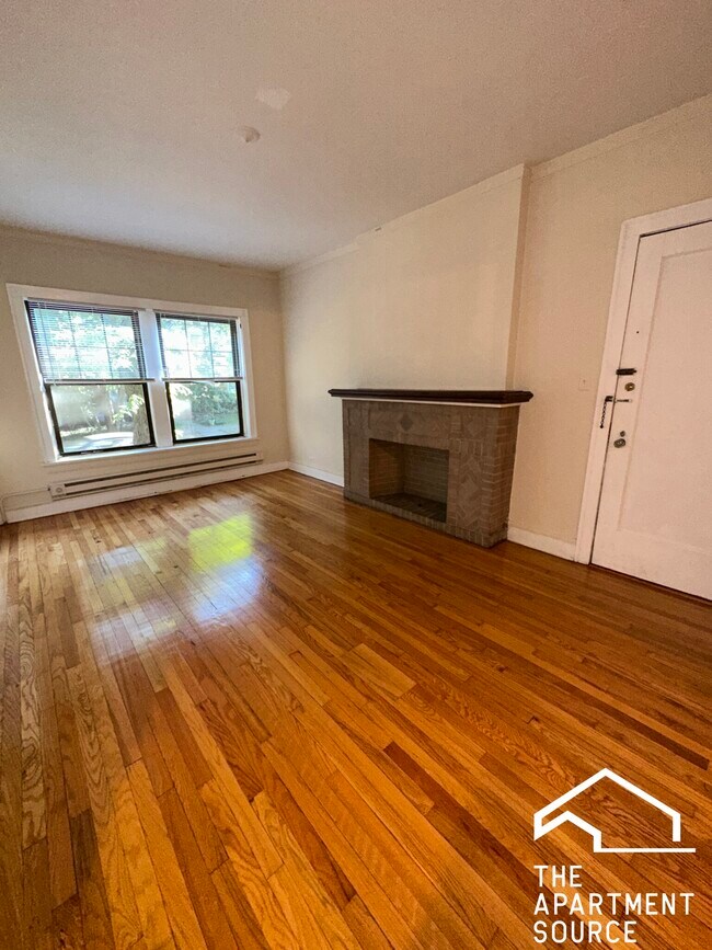 Photo - 1033 Dempster St Apartment