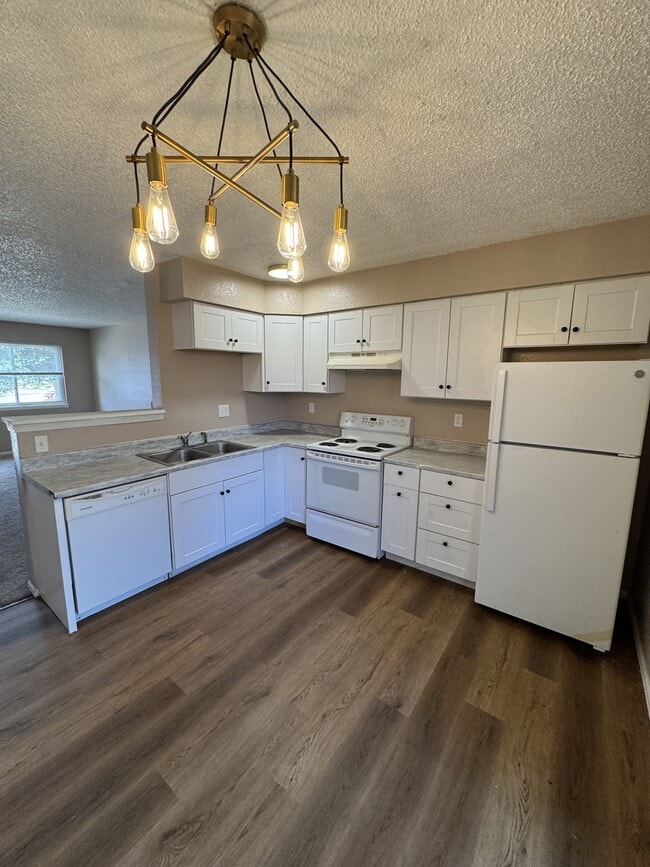 Foto del edificio - 2522 Knob Hill Ct