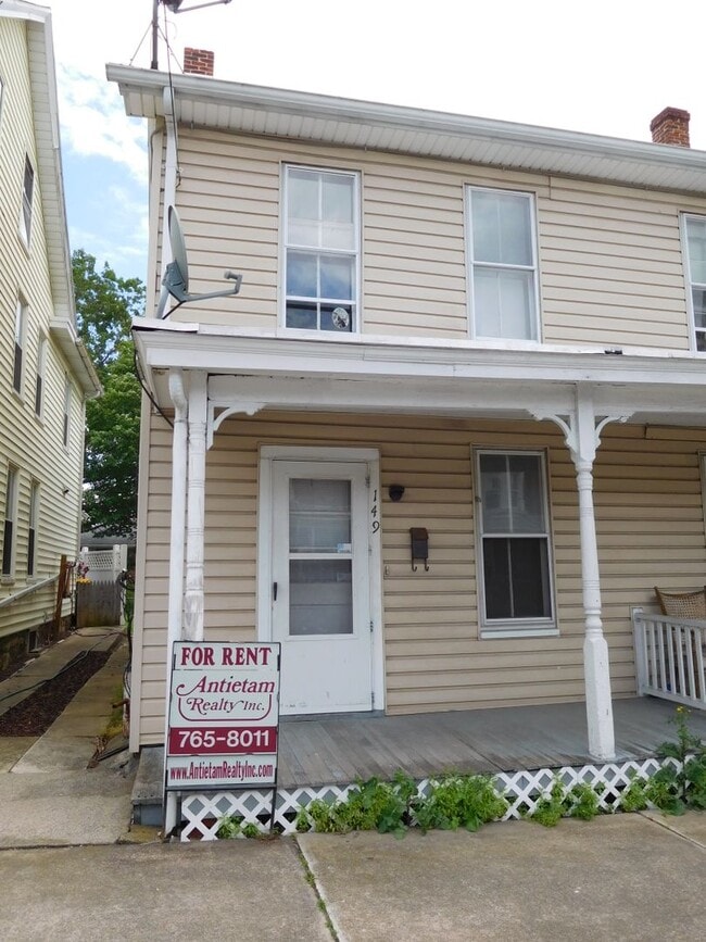 Building Photo - 147-149 N Potomac St