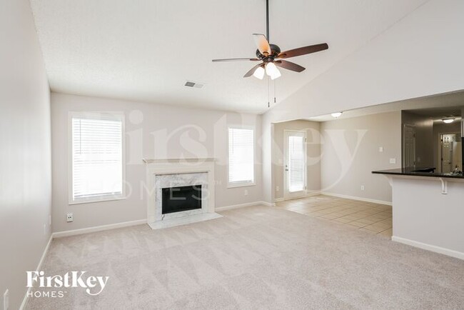 Building Photo - 1412 Red Oak Way
