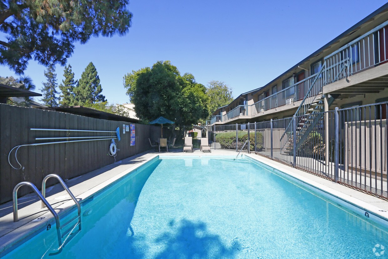 The Cedars Studio Apartments Campbell, CA