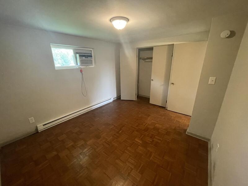 Building Photo - 2144 Raymond Ave