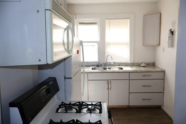 Building Photo - 15840 Indiana St