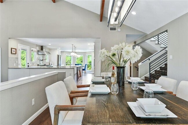 Building Photo - 6006 Twin Valley Cove