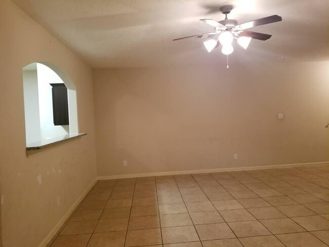 Foto del edificio - 7407 Ida Wells Forest Dr