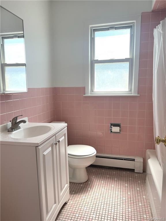 Foto del edificio - 214 Fenimore Rd