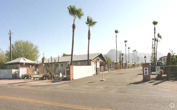 Primary Photo - Superstition Mobile Village