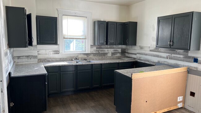 Foto del edificio - 58885 Grand River Ave