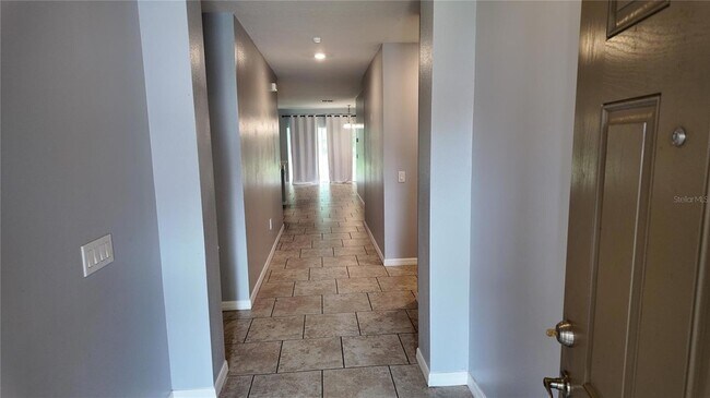 Foto del edificio - 2462 Addison Creek Dr