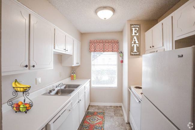 Cocina en apartamento de dos habitaciones - Walden Apartment Homes