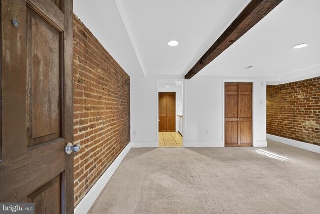 Foto del edificio - 1351 Monroe St NW