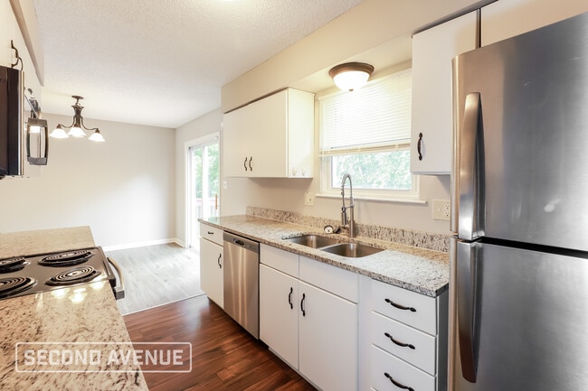 Foto del edificio - 701 SE Redwood Ln