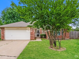 Building Photo - 17316 Sun River Ct