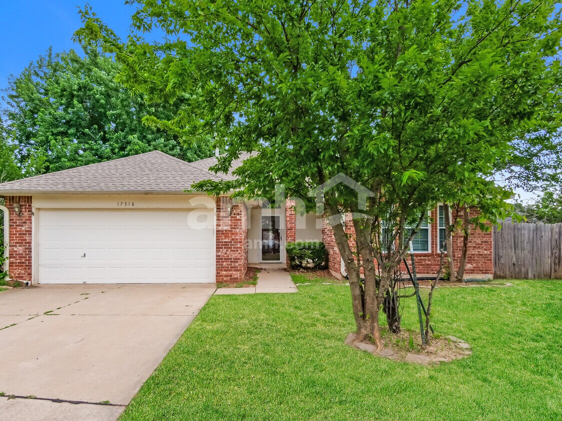 Foto principal - 17316 Sun River Ct