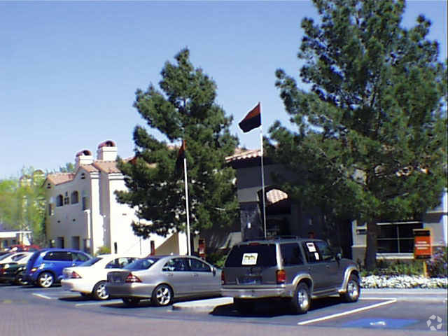 Building Photo - Sedona On The Boulevard