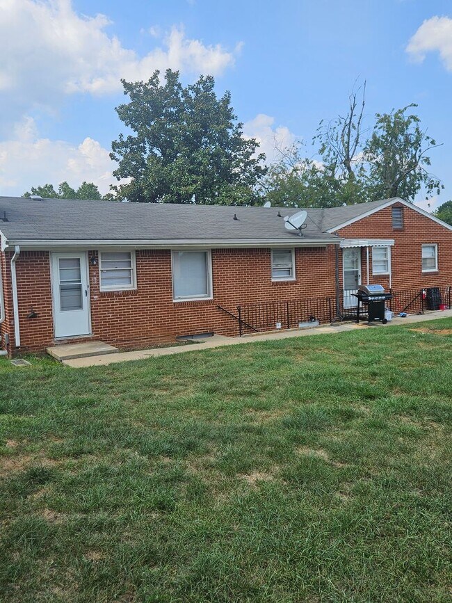 Foto del edificio - 4521 Northridge St NE