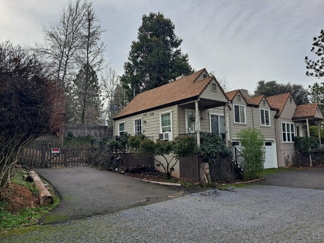 Building Photo - 3124 Sheridan St