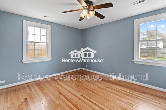 Building Photo - 1313 St Michaels Ln