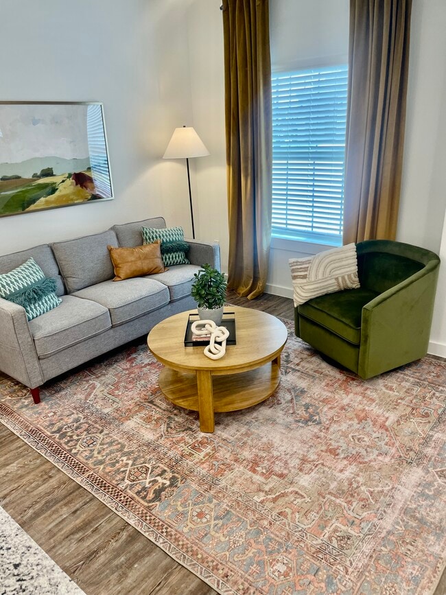 Building Photo - The Leighton