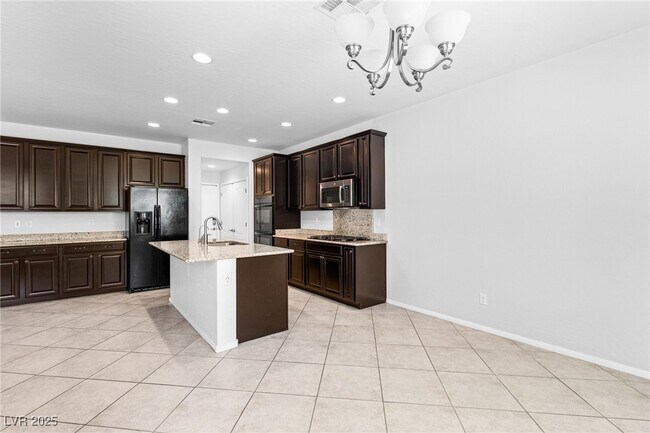 Building Photo - 10073 White Mulberry Dr