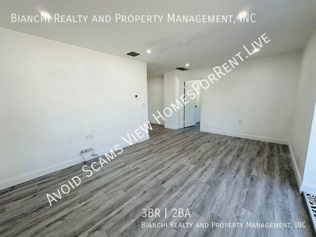 Building Photo - 1225 Bermuda St