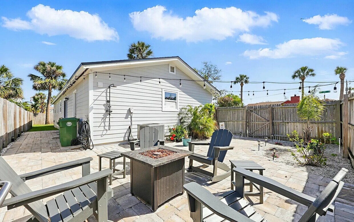 Foto principal - 816 5th St S