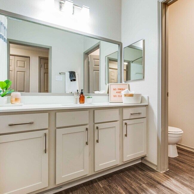 The Amethyst 13401 Metric Blvd Austin, TX